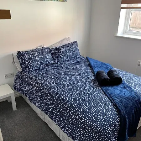 Appartement October Disc - Long - Contractors Bristol