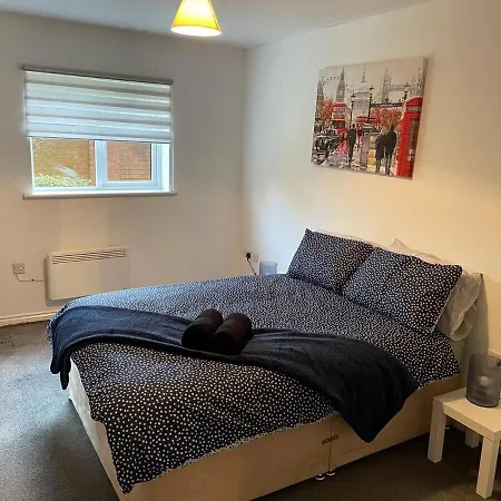 Appartement October Disc - Long - Contractors Bristol